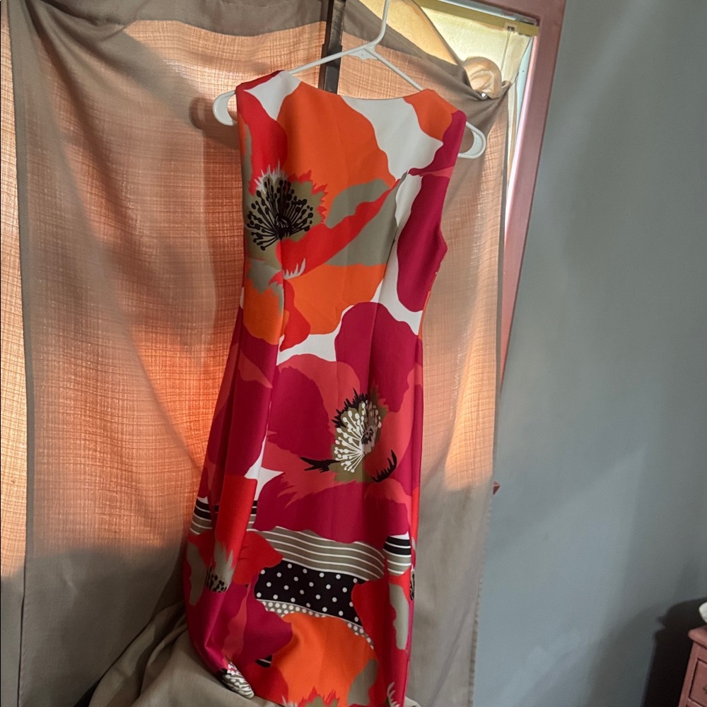 Calvin Klein Sleeveless Floral Shift Dress in Red, Orange & Cream-M3 - Picture 3 of 4